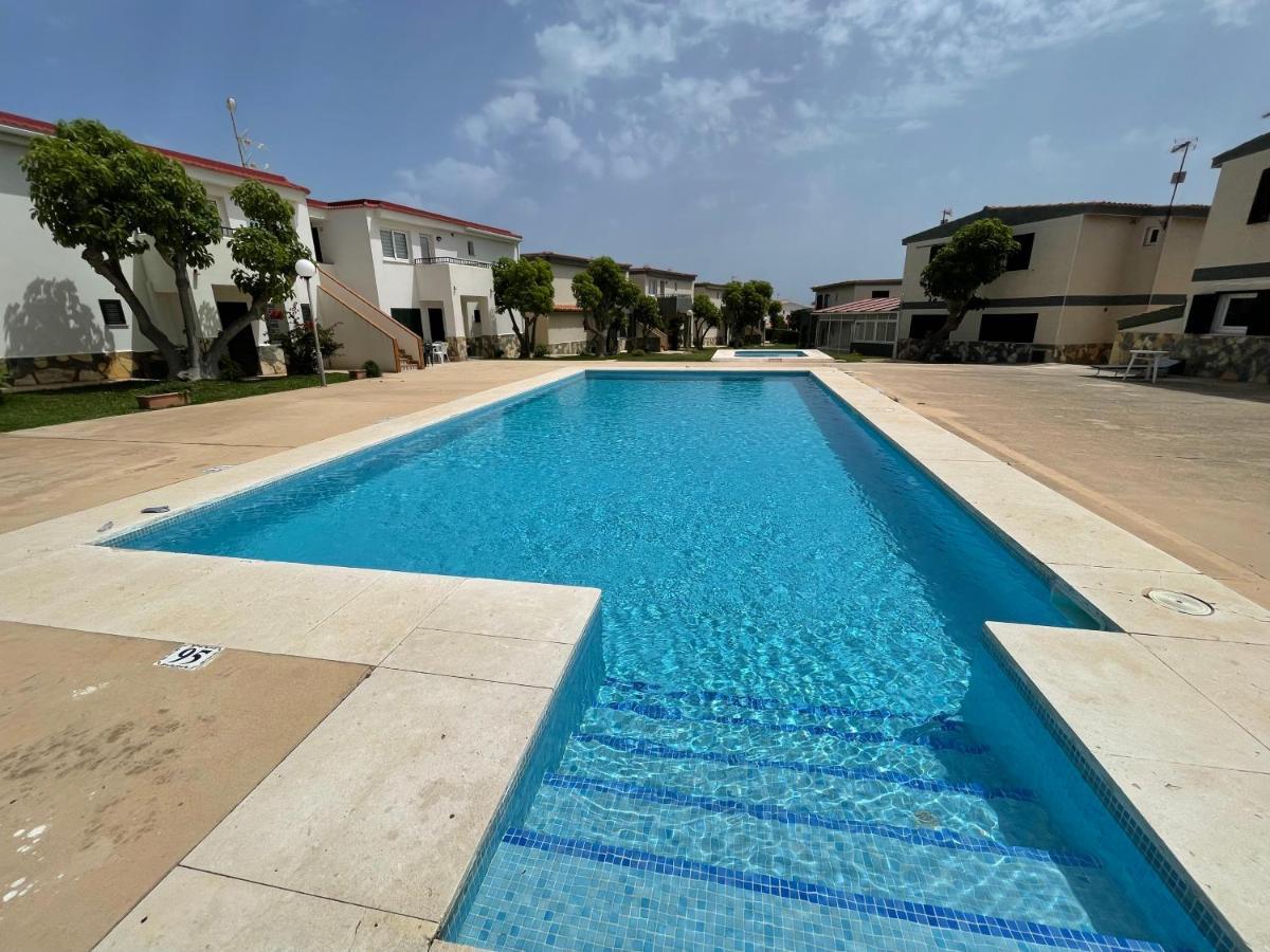 סיוטאדלה Forcat Apartamento Bajo Con Jardin Y Piscina מראה חיצוני תמונה